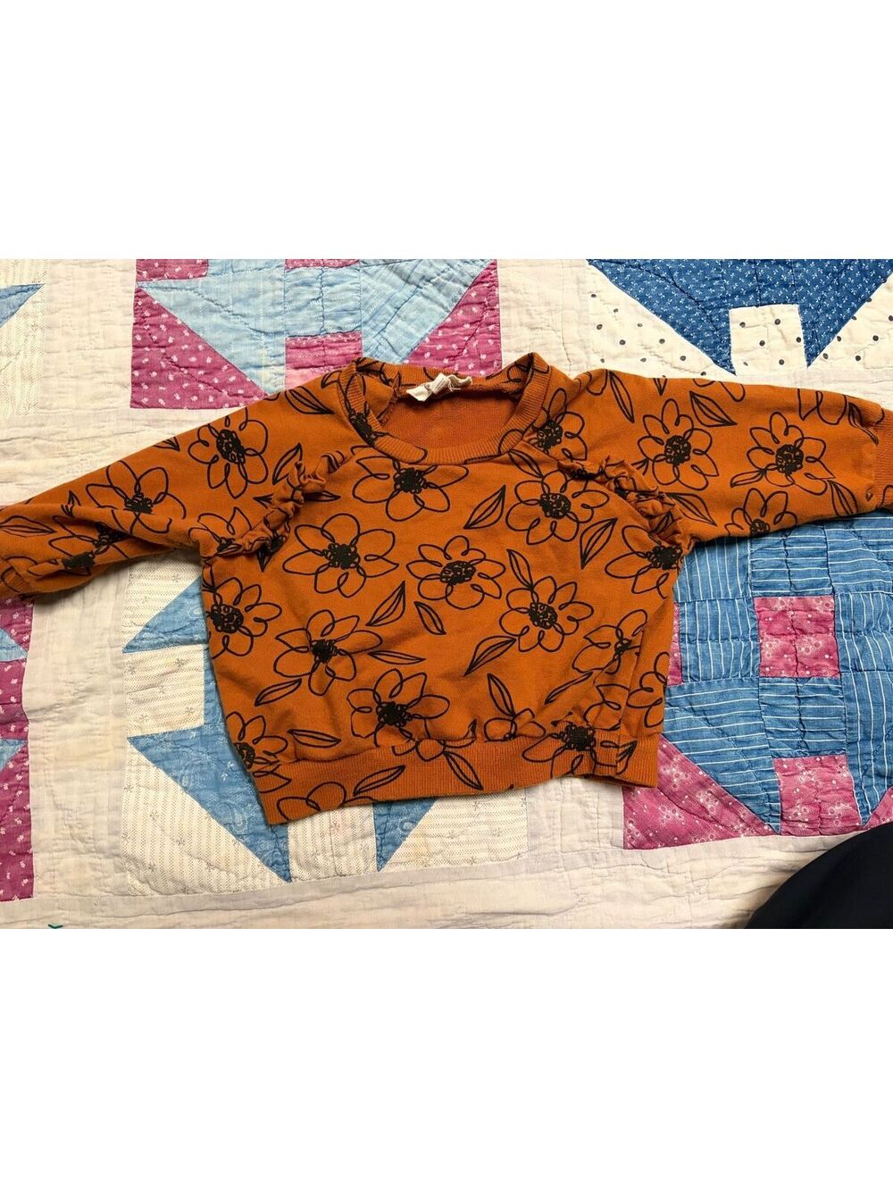 Jessica Simpson Baby Toddler Floral Sweatshirt 6-9M Rust Orange Ruffle Shoulder